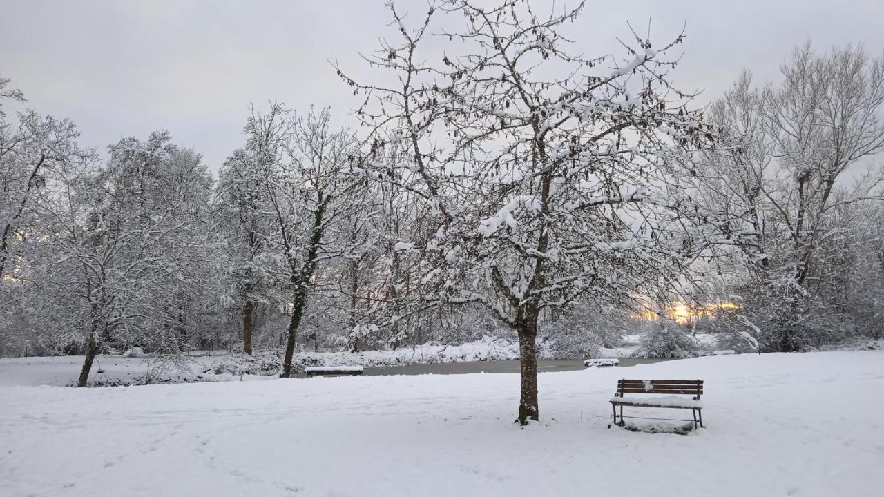 Les Jardins Des 3 Provinces- Gite Montcharvot Dış mekan fotoğraf