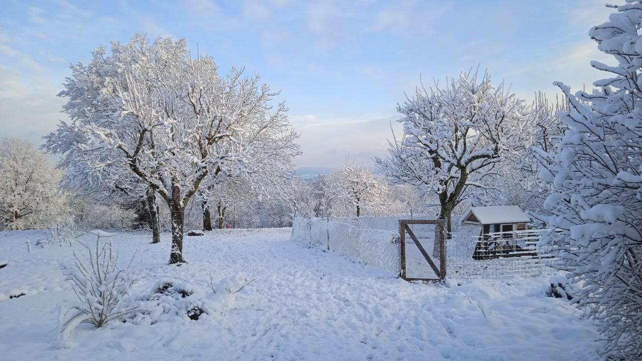 Les Jardins Des 3 Provinces- Gite Montcharvot Dış mekan fotoğraf